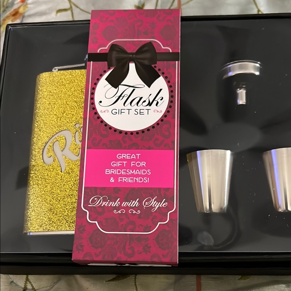 Flask Gift Set - - Picture 2 of 5
